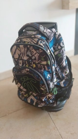 Mochila Totto con ruedas.