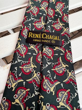 Corbata negra con estampado multicolor