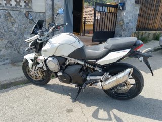 Aprilia Mana 850 (76cv) en buen estado.