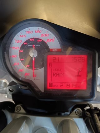Aprilia Mana 850 (76cv) en buen estado.
