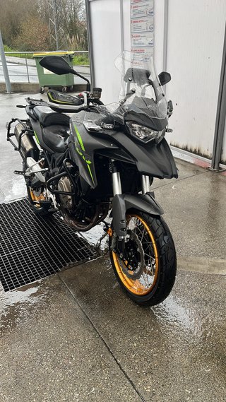 QJ Motor SRT 700X