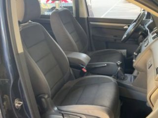 Volkswagen Touran 2011