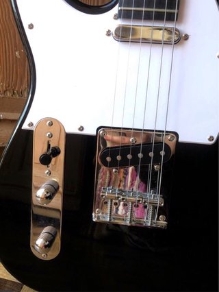 Guitarra Eléctrica (zurdos) + Amplificador