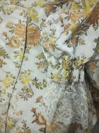 Falda de fallera con flores