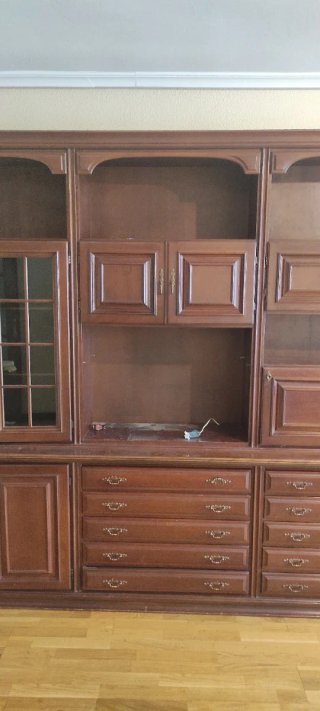Mueble de salón antiguo.
