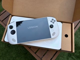 Lenovo Legion Go 8ARP1 16GB 512GB