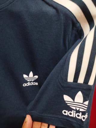 T-shirt Adidas blu