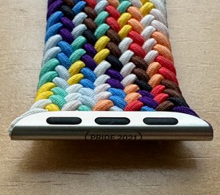 Apple Watch 40mm. Pride 2021 Braided Solo Loop 6