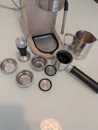 Cafetera Delonghi Dedica Arte