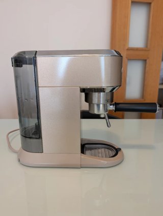 Cafetera Delonghi Dedica Arte