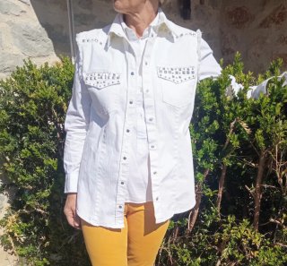 Chaleco Mango tachuelas beige