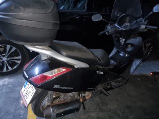 Honda Pantheon 125 Scooter Negra