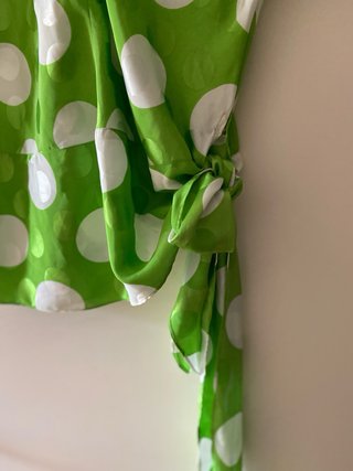 Blusa Chivas Seda Lunares Verde Talla 40