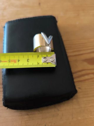 Anillo Louis Vuitton V color Oro y Plata