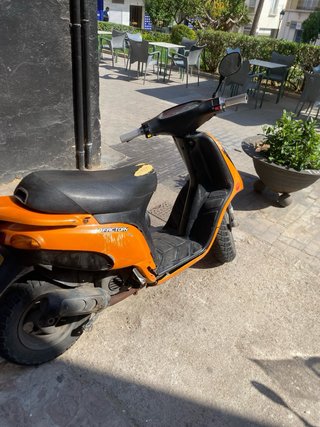 Piaggio Typhoon 49cc Naranja