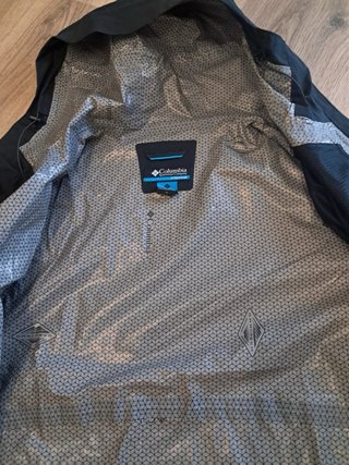 Chubasquero Columbia Ampli-Dry Negro