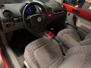 Volkswagen New Beetle Rojo 1.9 tdi full equip