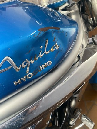 Hyosung Aquila GV650 Azul