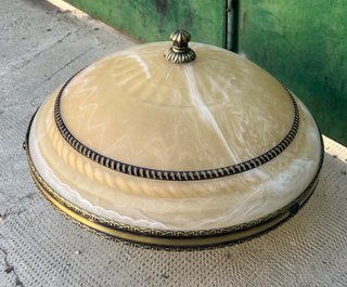 Lámpara de mesa vintage dorada y beige