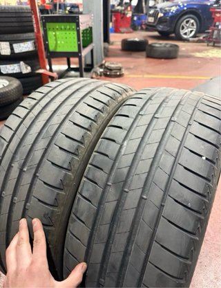 Neumáticos Bridgestone 225/40/19 93W