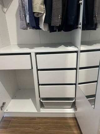 Armario Ikea Pax con interiores Komplement