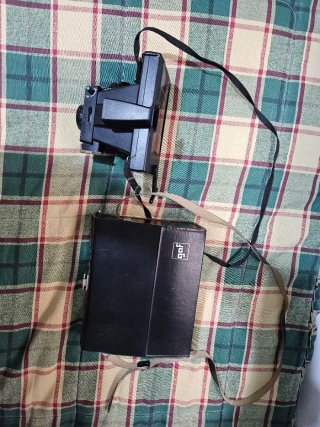 Lote di fotocamere Polaroid e Kodachrome