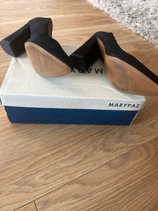Zapatos de tacón Marypaz negros