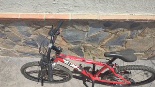Bicicleta MTB BH Roja Suspensión Delantera