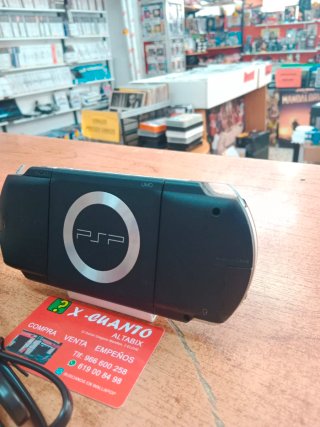 CONSOLA SONY PSP 1004 CON CARGADOR