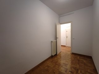 Piso alto luminoso 3 hab ascensor balcon Gomis BCN
