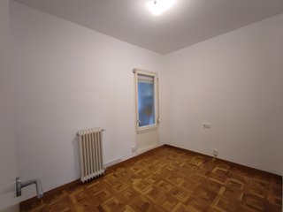 Piso alto luminoso 3 hab ascensor balcon Gomis BCN