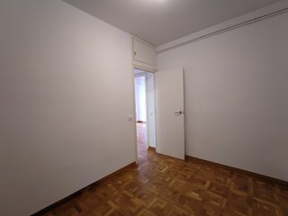 Piso alto luminoso 3 hab ascensor balcon Gomis BCN