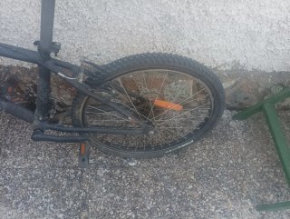 Bicicleta B'TWIN Negra