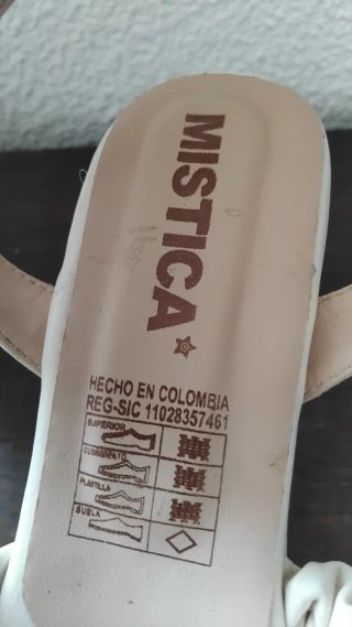 Sandalias Mística Cuña Plataforma Blancas