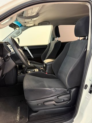 Toyota Land Cruiser 150 2020