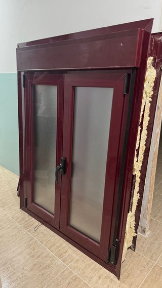 Ventana oscilobatiente