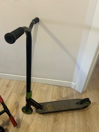 Patinete Scooter Negro  Marca Star Scooter