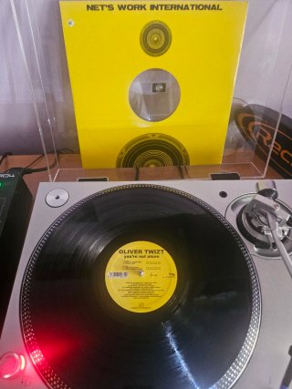 Oliver Twizt - You're Not Alone Vinilo