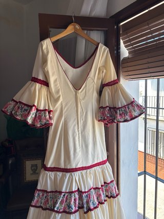 Traje de flamenca canastero beige