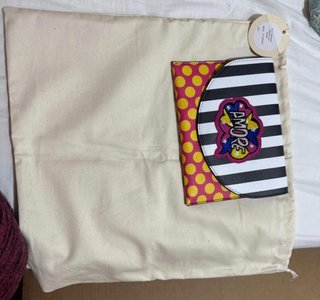 Pochette nuova con custodia originale