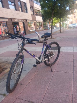 Bicicleta de montaña liviana 85 euros