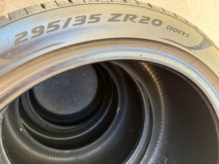 Neumáticos Pirelli 295/35ZR20 101Y