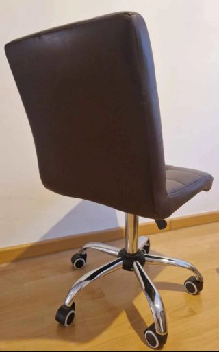 Silla de oficina/escritorio marrón