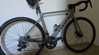 Bicicleta Canyon Ultimate CF SL 8 Disc