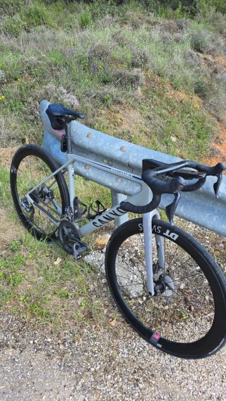 Bicicleta Canyon Ultimate CF SL 8 Disc