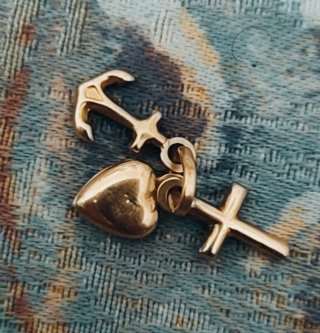 Colgante Corazón Ancla Cruz Oro 18k