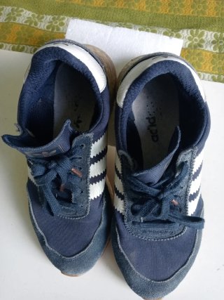 Zapatillas Adidas Azul y Blanco