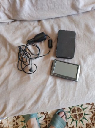 GPS Garmin con cargador y funda