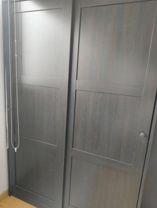 Armario puertas correderas Ikea negro