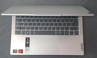 Lenovo Oled Ryzen 5 512/16Gb Tarjeta Video 2Gb